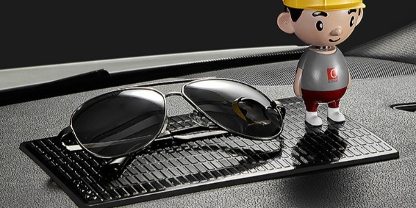 車用魔術(shù)貼