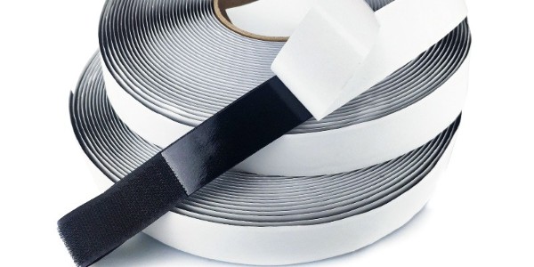 魔術(shù)貼能貼在鐵上嗎?