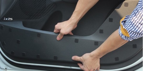 汽車背膠魔術(shù)貼