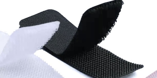 魔術(shù)貼哪一面容易壞？