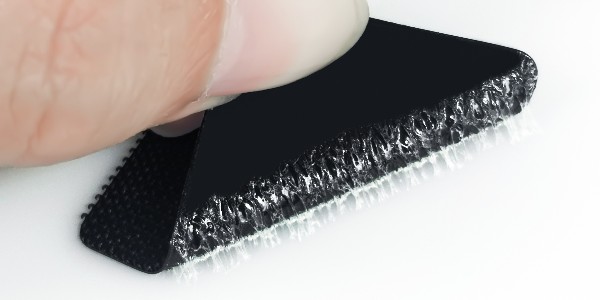 背膠魔術(shù)貼用的壓敏膠跟亞克膠有什么不同